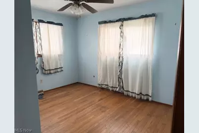 71571 Main Street, St Clairsville, OH 43950 - Photo 8