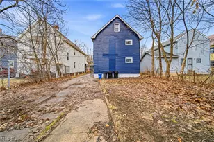 9512 Parkview Ave, Loveland, OH 44104 - Photo 4