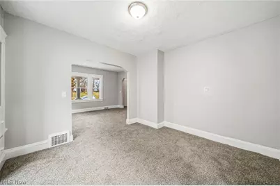 9512 Parkview Avenue, Loveland, OH 44104 - Photo 10