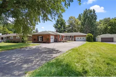 321 Meadowbrook Avenue, Youngstown, OH 44512 - Photo 2