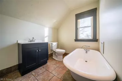 7610 Rosewood Avenue, Loveland, OH 44105 - Photo 14