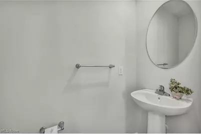 698 Pine Spring Drive, Painesville Twp, OH 44077 - Photo 20