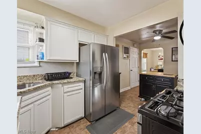 17282 McCracken Road, Maple Heights, OH 44137 - Photo 6