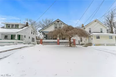 34 N Bon Air Avenue, Youngstown, OH 44509 - Photo 2