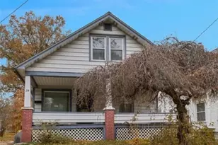 34 N Bon Air Ave, Youngstown, OH 44509 - Photo 2