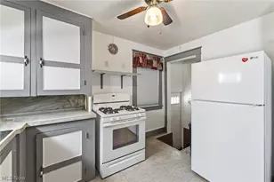34 N Bon Air Ave, Youngstown, OH 44509 - Photo 8
