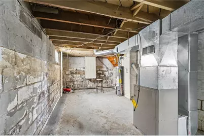 34 N Bon Air Avenue, Youngstown, OH 44509 - Photo 24