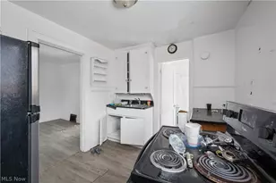 434 Matthews St, Akron, OH 44306 - Photo 6