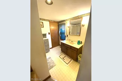 400 Lyons Avenue, East Palestine, OH 44413 - Photo 22