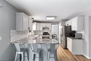 695 Hillcrest Dr, Wadsworth, OH 44281 - Photo 8