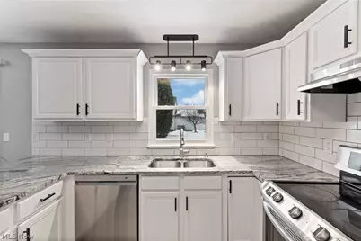 695 Hillcrest Drive, Wadsworth, OH 44281 - Photo 10