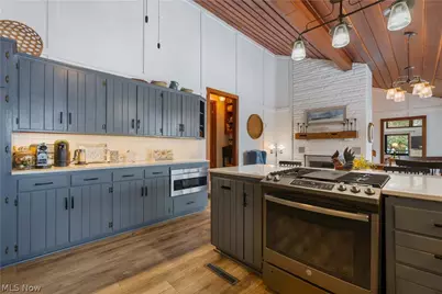 9707 Lakewood Drive NE, Mineral City, OH 44656 - Photo 10