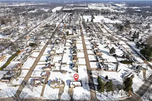 255 Taylor Rd, Barberton, OH 44203 - Photo 2