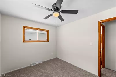 11412 Hempstead Road, Loveland, OH 44125 - Photo 18