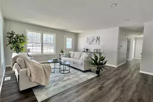 406 S Raccoon Rd, Austintown, OH 44515 - Photo 4