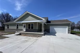 406 S Raccoon Rd, Austintown, OH 44515 - Photo 2