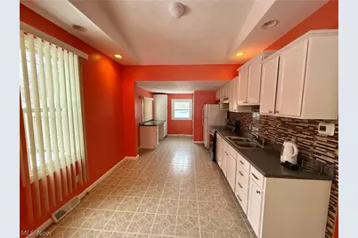 527 Raccoon, Austintown, OH 44515 - Photo 4