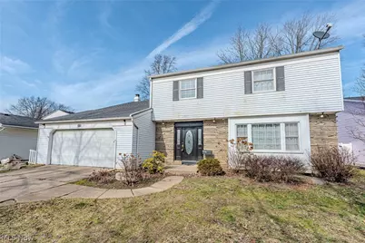 920 Howard Street, Elyria, OH 44035 - Photo 1