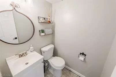 920 Howard Street, Elyria, OH 44035 - Photo 10