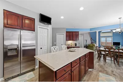 8412 Windsor Way, Grandview Heights, OH 44147 - Photo 20