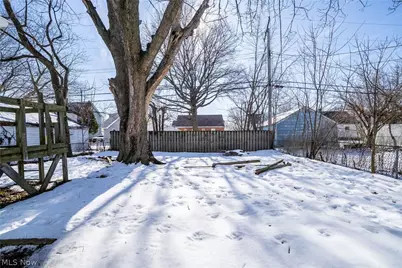 20900 Priday Avenue, Euclid, OH 44123 - Photo 28