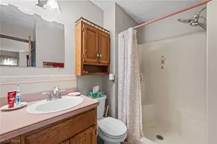 866 S Court St, Medina, OH 44256 - Photo 12