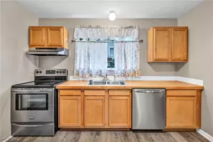 852 Storer Ave, Akron, OH 44320 - Photo 12