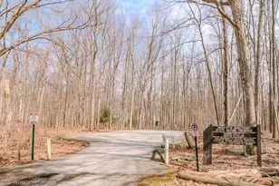 2695 River Rd, Willoughby Hills, OH 44094 - Photo 30