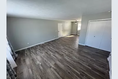 1206 Heatherstone Drive, Painesville Twp, OH 44077 - Photo 2