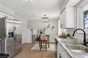 1632 Scarborough Dr, Brunswick, OH 44212 - Photo 12