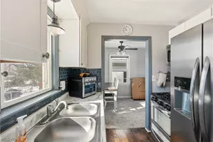 298 E Ford Ave, Barberton, OH 44203 - Photo 20