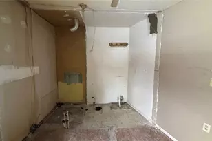 756 Brown St, Akron, OH 44311 - Photo 12