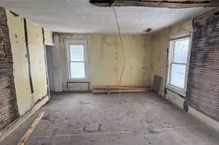 756 Brown St, Akron, OH 44311 - Photo 20