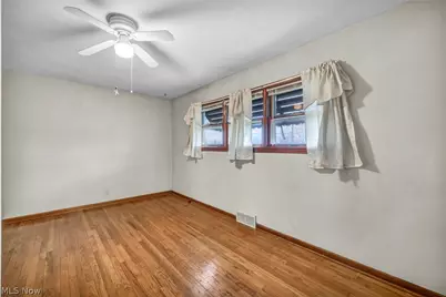 7181 York Road, Parma, OH 44130 - Photo 18