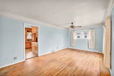 7181 York Road, Parma, OH 44130 - Photo 16