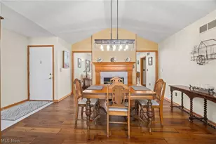 976 Rosemarie Cir, Wadsworth, OH 44281 - Photo 10