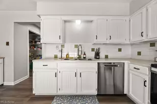 12445 Cleveland Ave NW, Uniontown, OH 44685 - Photo 28