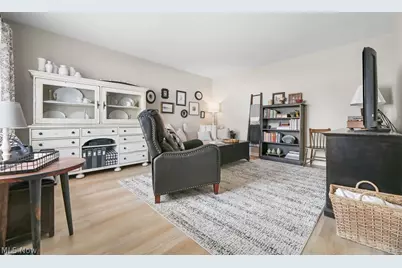 12445 Cleveland Avenue NW, Uniontown, OH 44685 - Photo 2