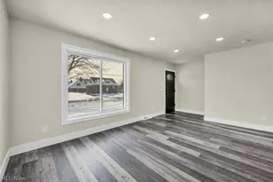 20261 Fuller Ave, Euclid, OH 44123 - Photo 36