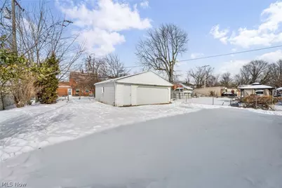 20261 Fuller Avenue, Euclid, OH 44123 - Photo 6