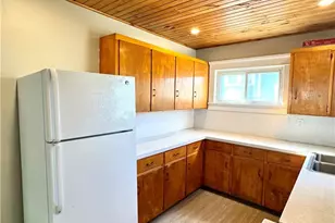 222 Sycamore St, Coshocton, OH 43812 - Photo 8