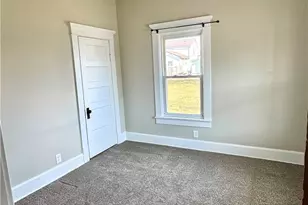 222 Sycamore St, Coshocton, OH 43812 - Photo 22