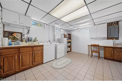 687 Lockwood Road, Barberton, OH 44203 - Photo 24