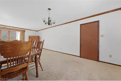 687 Lockwood Road, Barberton, OH 44203 - Photo 8