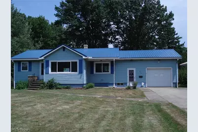 716 Chestnut Street, Conneaut, OH 44030 - Photo 1
