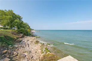 4502 Edgewater Dr, Sheffield Lake, OH 44054 - Photo 48