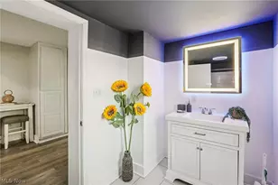 575 Flora Ave, Akron, OH 44314 - Photo 20