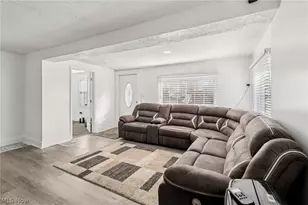 575 Flora Ave, Akron, OH 44314 - Photo 6