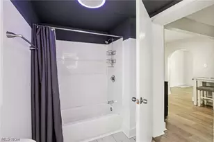 575 Flora Ave, Akron, OH 44314 - Photo 22