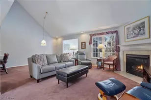 421 W Reserve Dr, Cuyahoga Falls, OH 44223 - Photo 4